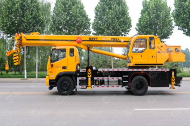 Автокран на шасси ISUZU 6x4 дв 221kw крановая установка WANBANG DZ16T гп 16т стрела 35,5м - Автокран: фото 2 Автокран на шасси ISUZU 6x4 дв 221kw крановая установка WANBANG DZ16T гп 16т стрела 35,5м - Автокран: фото 2