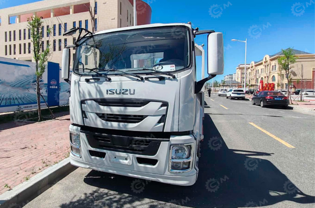 Автовоз на 4 машины на шасси ISUZU 4х2 дв 151Kw (со спальным местом) - Автовоз: фото 1 Автовоз на 4 машины на шасси ISUZU 4х2 дв 151Kw (со спальным местом) - Автовоз: фото 1