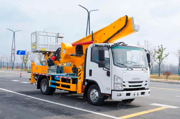 Автовышка MAIDESHENG GKS30 на шасси ISUZU 4Х2 дв 88kw высота подъёма 30м гп 300-350кг люлька раскладывающаяся 2х3 м - Грузовик с подъемником: фото 1 Автовышка MAIDESHENG GKS30 на шасси ISUZU 4Х2 дв 88kw высота подъёма 30м гп 300-350кг люлька раскладывающаяся 2х3 м - Грузовик с подъемником: фото 1