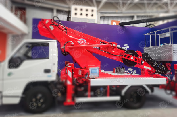 Автовышка NOVAS320 на шасси ISUZU 4Х2 дв 139kw высота подъёма 32м - Автовышка: фото 1 Автовышка NOVAS320 на шасси ISUZU 4Х2 дв 139kw высота подъёма 32м - Автовышка: фото 1