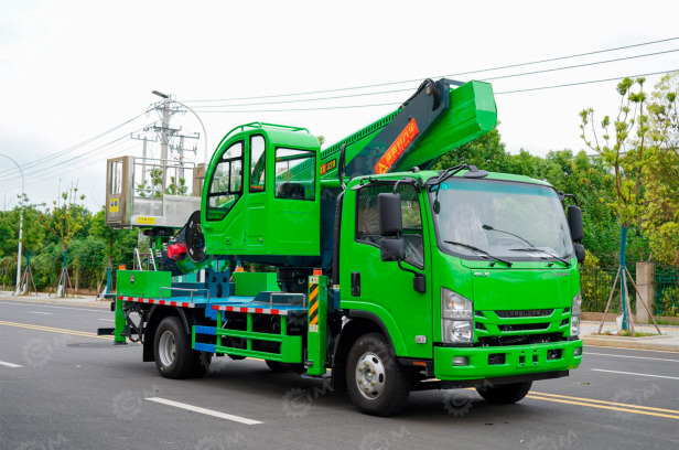 Автовышка Qingling GKS32 на шасси ISUZU 4Х2 дв 103kw высота подъёма 32м гп корзины 400кг - Автовышка: фото 1 Автовышка Qingling GKS32 на шасси ISUZU 4Х2 дв 103kw высота подъёма 32м гп корзины 400кг - Автовышка: фото 1