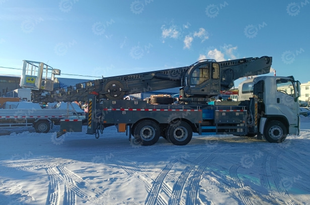 Новый Автовышка Автовышка Qingling GKS56 на шасси ISUZU 4Х2 дв 221Kw высота подъёма 56м, 2024г: фото 11 Новый Автовышка Автовышка Qingling GKS56 на шасси ISUZU 4Х2 дв 221Kw высота подъёма 56м, 2024г: фото 11