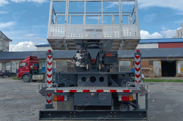 Автовышка Qingling GKS56 на шасси ISUZU 4Х2 дв 221Kw высота подъёма 56м, 2025г - Автовышка: фото 5 Автовышка Qingling GKS56 на шасси ISUZU 4Х2 дв 221Kw высота подъёма 56м, 2025г - Автовышка: фото 5
