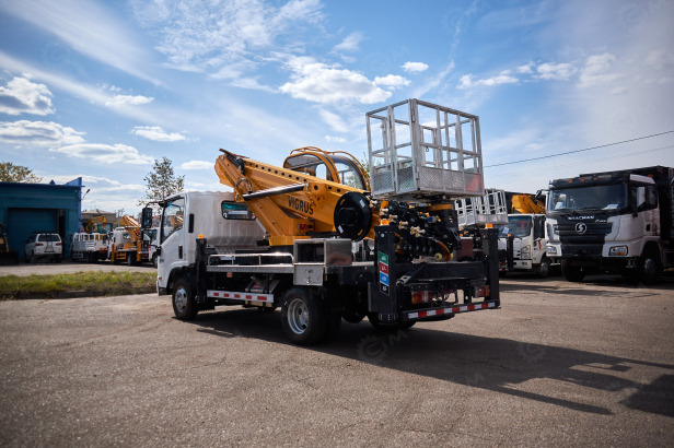 Автовышка VIGRUS GKS36 на шасси ISUZU 4Х2 дв 139kw высота подъёма 36м гп корзины 400кг - Автовышка: фото 4 Автовышка VIGRUS GKS36 на шасси ISUZU 4Х2 дв 139kw высота подъёма 36м гп корзины 400кг - Автовышка: фото 4