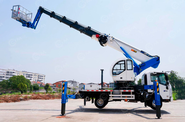 Автовышка WANBANG GKS28 на шасси ISUZU 4Х2 дв 151kw высота подъёма 28м с телескопическим гуськ - Автовышка: фото 1 Автовышка WANBANG GKS28 на шасси ISUZU 4Х2 дв 151kw высота подъёма 28м с телескопическим гуськ - Автовышка: фото 1