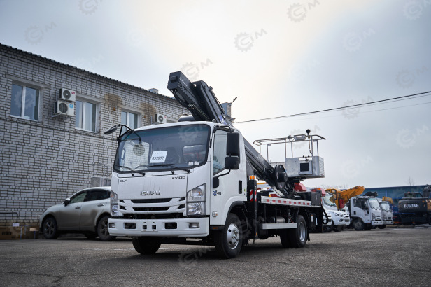Автовышка XCMG GKS28 на шасси ISUZU 4Х2 дв 94kw высота подъёма 28м - Грузовик с подъемником: фото 1 Автовышка XCMG GKS28 на шасси ISUZU 4Х2 дв 94kw высота подъёма 28м - Грузовик с подъемником: фото 1