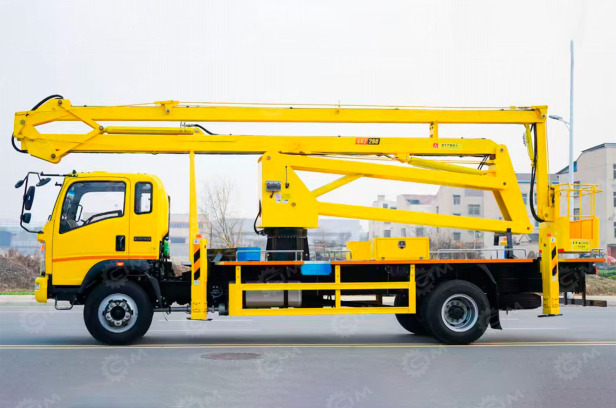 Автовышка коленчатая Qingling GKS28 на шасси ISUZU 4Х2 дв 151kw высота подъёма 26м - Автовышка: фото 1 Автовышка коленчатая Qingling GKS28 на шасси ISUZU 4Х2 дв 151kw высота подъёма 26м - Автовышка: фото 1