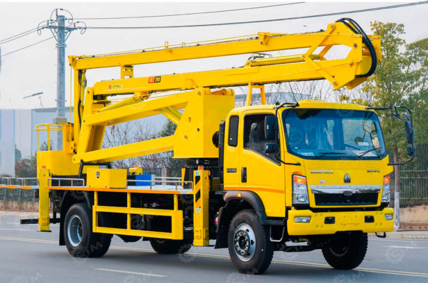 Автовышка коленчатая Qingling GKS28 на шасси ISUZU 4Х2 дв 151kw высота подъёма 26м - Автовышка: фото 2 Автовышка коленчатая Qingling GKS28 на шасси ISUZU 4Х2 дв 151kw высота подъёма 26м - Автовышка: фото 2