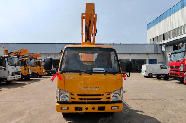 Автовышка на шасси WANBANG ISUZU 4Х2 дв 96kw с кабиной высота подъёма 18м - Грузовик с подъемником: фото 1 Автовышка на шасси WANBANG ISUZU 4Х2 дв 96kw с кабиной высота подъёма 18м - Грузовик с подъемником: фото 1