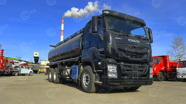 Бензовоз на шасси ISUZU 6х4 дв 221 kw бочка 15м3 с системой для заправки - Грузовик-цистерна: фото 1 Бензовоз на шасси ISUZU 6х4 дв 221 kw бочка 15м3 с системой для заправки - Грузовик-цистерна: фото 1