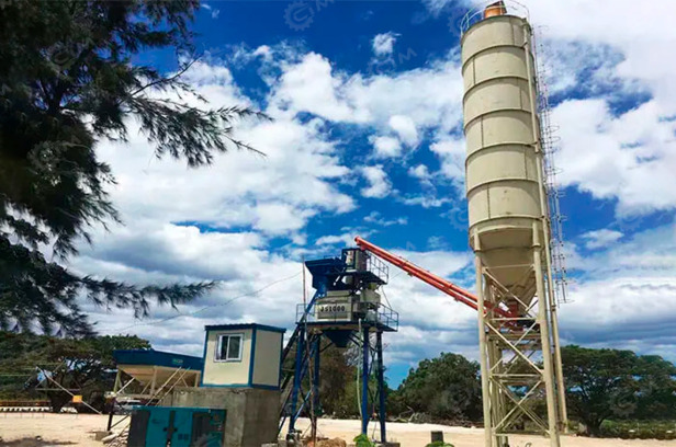 Бетонный завод HZS35 (летний вариант)с силосом 50т, шнековый конвейер, бункер 3 шт - Бетонный завод: фото 1 Бетонный завод HZS35 (летний вариант)с силосом 50т, шнековый конвейер, бункер 3 шт - Бетонный завод: фото 1