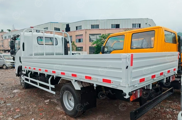 Бортовой грузовик/ Платформа Бортовой грузовик ISUZU 4x2 дв 103kw кузов 4100х2300х380 с косилкой и воздуходувкой: фото 6 Бортовой грузовик/ Платформа Бортовой грузовик ISUZU 4x2 дв 103kw кузов 4100х2300х380 с косилкой и воздуходувкой: фото 6