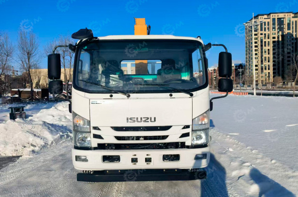 Бортовой грузовик ISUZU 4x2 дв 139kw гп 5т с кму XCMG SQS68-3 гп 3,2т 3 секции, стрела 7,7м кузов 4600*2400*550 - Грузовик бортовой/ Платформа: фото 1 Бортовой грузовик ISUZU 4x2 дв 139kw гп 5т с кму XCMG SQS68-3 гп 3,2т 3 секции, стрела 7,7м кузов 4600*2400*550 - Грузовик бортовой/ Платформа: фото 1
