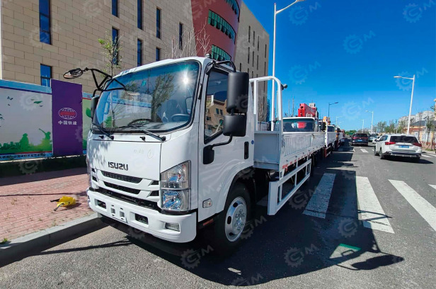 Бортовой грузовик ISUZU 4x2 дв 139kw гп 6т кузов 6200x2400x550 - Грузовик бортовой/ Платформа: фото 1 Бортовой грузовик ISUZU 4x2 дв 139kw гп 6т кузов 6200x2400x550 - Грузовик бортовой/ Платформа: фото 1