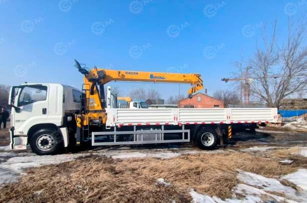 Бортовой грузовик ISUZU 4x2 дв 151kw гп 10 тонн с КМУ XCMG SQS200-5 гп 8т 5 секций стрела 18,6м - Бортовой грузовик/ Платформа: фото 1 Бортовой грузовик ISUZU 4x2 дв 151kw гп 10 тонн с КМУ XCMG SQS200-5 гп 8т 5 секций стрела 18,6м - Бортовой грузовик/ Платформа: фото 1