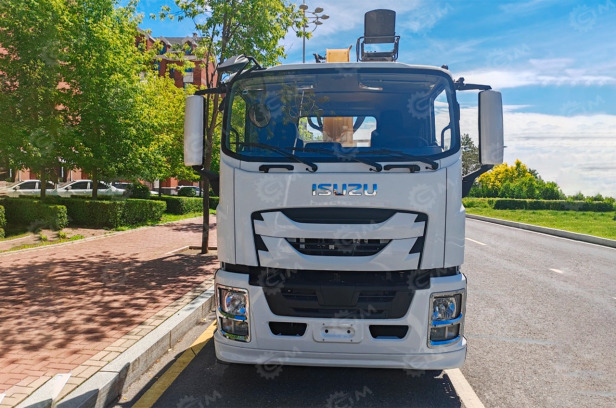 Бортовой грузовик ISUZU 4x2 дв 151kw кму XCMG SQS200J гп 8 тонн 6 секций 19,8м кузов 7500х2450х - Бортовой грузовик/ Платформа: фото 3 Бортовой грузовик ISUZU 4x2 дв 151kw кму XCMG SQS200J гп 8 тонн 6 секций 19,8м кузов 7500х2450х - Бортовой грузовик/ Платформа: фото 3