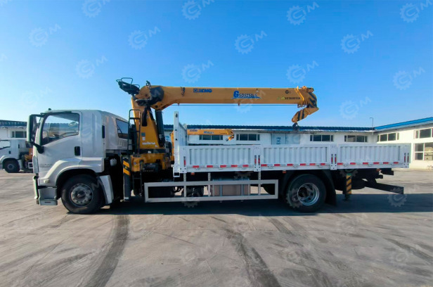 Бортовой грузовик ISUZU 4x2 дв 165kw гп 8 тонн кму XCMG GSQS250-5 гп 10 тонн 5 секций 18.6м куз - Бортовой грузовик/ Платформа: фото 1 Бортовой грузовик ISUZU 4x2 дв 165kw гп 8 тонн кму XCMG GSQS250-5 гп 10 тонн 5 секций 18.6м куз - Бортовой грузовик/ Платформа: фото 1