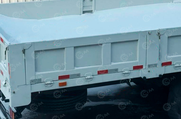 Бортовой грузовик ISUZU 4x2 дв 177kw гп 10т, c КМУ XCMG SQS125 гп 5 тонн 4 секции длина стрелы - Грузовик бортовой/ Платформа: фото 1 Бортовой грузовик ISUZU 4x2 дв 177kw гп 10т, c КМУ XCMG SQS125 гп 5 тонн 4 секции длина стрелы - Грузовик бортовой/ Платформа: фото 1