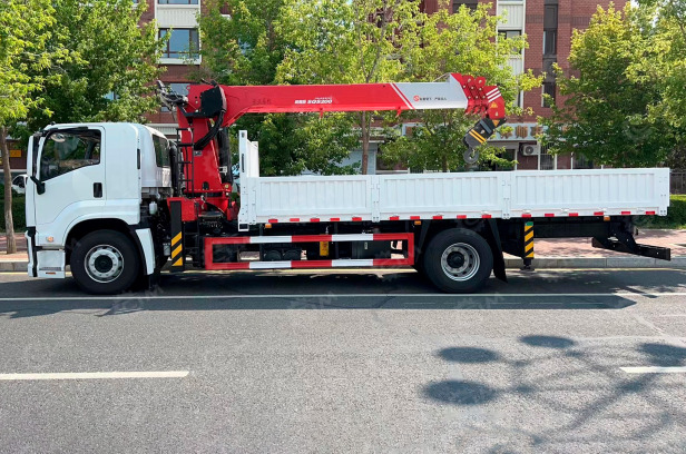 Бортовой грузовик ISUZU 4x2 дв 279kw гп 10 тонн c кму CHANG XING SQS250-6 гп 10 тонн 20м кузов - Грузовик бортовой/ Платформа, Автоманипулятор: фото 1 Бортовой грузовик ISUZU 4x2 дв 279kw гп 10 тонн c кму CHANG XING SQS250-6 гп 10 тонн 20м кузов - Грузовик бортовой/ Платформа, Автоманипулятор: фото 1