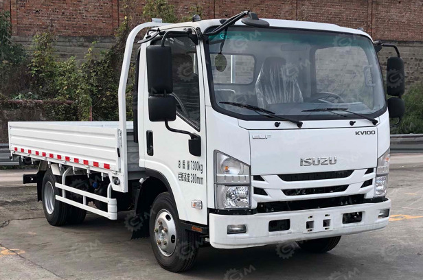 Бортовой грузовик ISUZU 4x2 дв 96Kw гп 2т кузов 3245х1850х400 под категорию B (новый интерьер кабины) - Грузовик бортовой/ Платформа: фото 1 Бортовой грузовик ISUZU 4x2 дв 96Kw гп 2т кузов 3245х1850х400 под категорию B (новый интерьер кабины) - Грузовик бортовой/ Платформа: фото 1