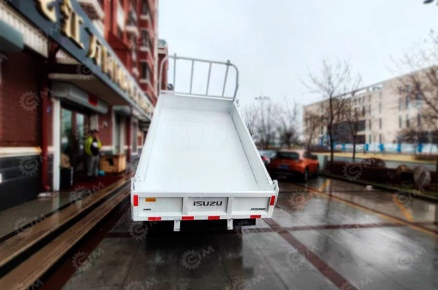 Бортовой грузовик ISUZU 4x2 самосвальный кузов дв 96Kw кабина 100P кузов 3400х1900х600 под кате - Грузовик бортовой/ Платформа: фото 1 Бортовой грузовик ISUZU 4x2 самосвальный кузов дв 96Kw кабина 100P кузов 3400х1900х600 под кате - Грузовик бортовой/ Платформа: фото 1