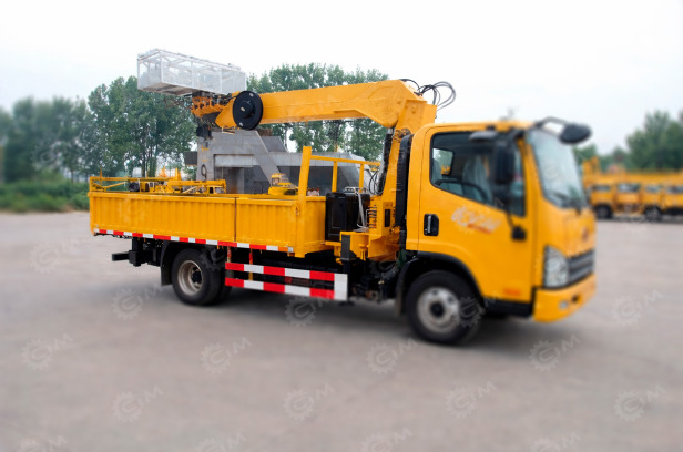 Бортовой грузовик ISUZU 4x2 самосвальный кузов дв 97kw KV600 гп 3,5т с кму гп 3,5т 6 секций выс - Бортовой грузовик/ Платформа: фото 1 Бортовой грузовик ISUZU 4x2 самосвальный кузов дв 97kw KV600 гп 3,5т с кму гп 3,5т 6 секций выс - Бортовой грузовик/ Платформа: фото 1