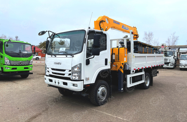 Бортовой грузовик ISUZU 4x4 дв 151kw гп 6 тонн, кабина ELF с КМУ XCMG SQS125 гп 5т, 4 секции, c - Бортовой грузовик/ Платформа: фото 1 Бортовой грузовик ISUZU 4x4 дв 151kw гп 6 тонн, кабина ELF с КМУ XCMG SQS125 гп 5т, 4 секции, c - Бортовой грузовик/ Платформа: фото 1