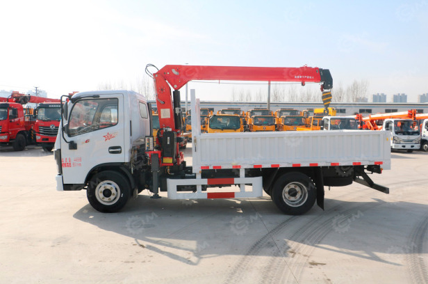 Бортовой грузовик ISUZU 4x4 дв 96 kw (Сдвоенная кабина 5 мест) гп 5т с кму FURUNKANG SQS50-3 гп - Грузовик бортовой/ Платформа, Автоманипулятор: фото 1 Бортовой грузовик ISUZU 4x4 дв 96 kw (Сдвоенная кабина 5 мест) гп 5т с кму FURUNKANG SQS50-3 гп - Грузовик бортовой/ Платформа, Автоманипулятор: фото 1