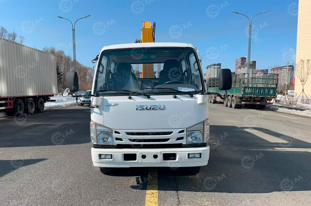 Бортовой грузовик ISUZU 4x4 дв 96kw кму XCMG SQS68-4, гп 3,2т стрела 10,2м кузов 4300х2400х550 - Грузовик бортовой/ Платформа: фото 1 Бортовой грузовик ISUZU 4x4 дв 96kw кму XCMG SQS68-4, гп 3,2т стрела 10,2м кузов 4300х2400х550 - Грузовик бортовой/ Платформа: фото 1