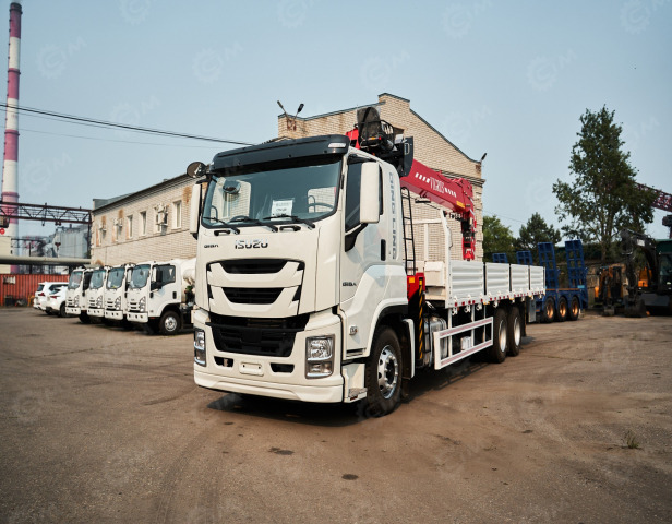 Бортовой грузовик ISUZU 6x4 дв 221кВт/300л.с. c КМУ VIGRUS SHS3005A г/п 12т 5 секций 18,3 м - Грузовик бортовой/ Платформа, Автоманипулятор: фото 1 Бортовой грузовик ISUZU 6x4 дв 221кВт/300л.с. c КМУ VIGRUS SHS3005A г/п 12т 5 секций 18,3 м - Грузовик бортовой/ Платформа, Автоманипулятор: фото 1