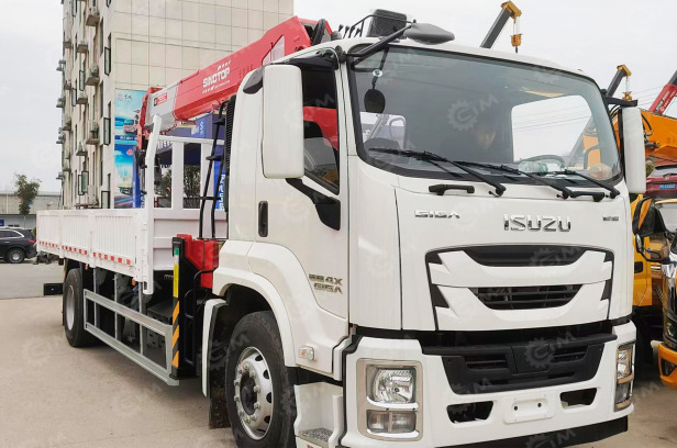 Бортовой грузовик ISUZU 6x4 дв 221kw гп 10 тонн c кму WANBANG SQS200-5 гп 8 тонн 5 секции, стре - Грузовик бортовой/ Платформа: фото 1 Бортовой грузовик ISUZU 6x4 дв 221kw гп 10 тонн c кму WANBANG SQS200-5 гп 8 тонн 5 секции, стре - Грузовик бортовой/ Платформа: фото 1