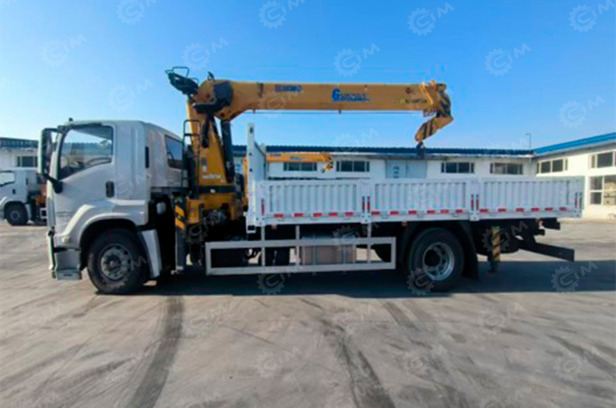 Бортовой грузовик ISUZU 6x4 дв 257kw гп 20 тонн c кму XCMG SQS250-5 гп 10 тонн 5 секций, стрела - Бортовой грузовик/ Платформа: фото 2 Бортовой грузовик ISUZU 6x4 дв 257kw гп 20 тонн c кму XCMG SQS250-5 гп 10 тонн 5 секций, стрела - Бортовой грузовик/ Платформа: фото 2