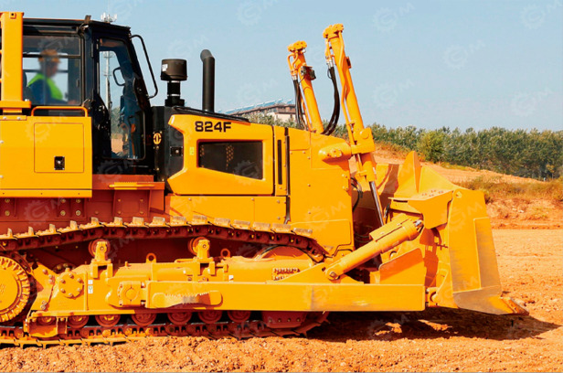 Бульдозер SEM 824F с кондиционером, ROPS/FOPS, 3-х зубым рыхлителем - Бульдозер: фото 2 Бульдозер SEM 824F с кондиционером, ROPS/FOPS, 3-х зубым рыхлителем - Бульдозер: фото 2