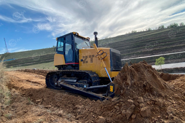 Бульдозер SINOMACH GT120 с кондиционером, рыхлителем - Бульдозер: фото 2 Бульдозер SINOMACH GT120 с кондиционером, рыхлителем - Бульдозер: фото 2