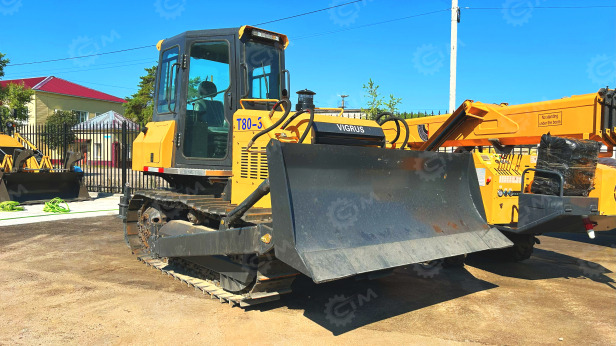 Бульдозер VIGRUS T80-3 с рыхлителем, кондиционером - Бульдозер: фото 1 Бульдозер VIGRUS T80-3 с рыхлителем, кондиционером - Бульдозер: фото 1
