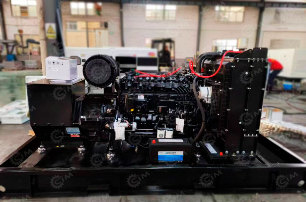 Дизельный генератор ZX100GF 100 кВт с кожухом - Электрогенератор: фото 1 Дизельный генератор ZX100GF 100 кВт с кожухом - Электрогенератор: фото 1