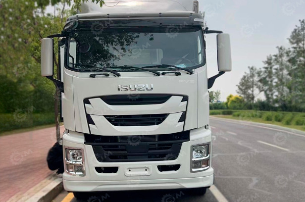 Фургон рефрижератор на шасси ISUZU 6x2 дв 221kw гп 12 тонн (фургон 9100х2400х2500) холодильная - Другая техника: фото 1 Фургон рефрижератор на шасси ISUZU 6x2 дв 221kw гп 12 тонн (фургон 9100х2400х2500) холодильная - Другая техника: фото 1