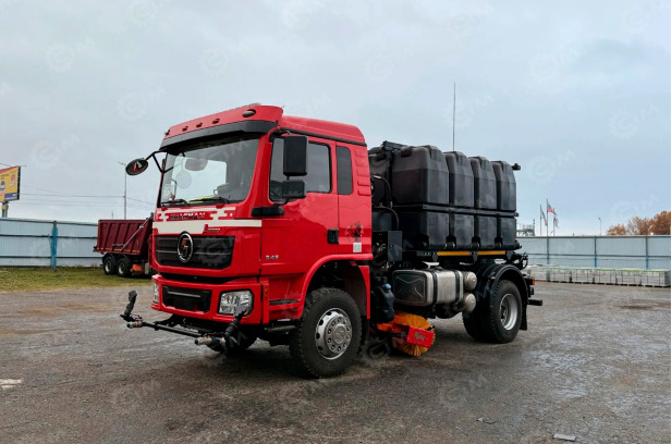Комбинированная уборочная машина на базе шасси Shacman L3000 4х2 дв 174 Kw пластиковый бак 10м3 - Другая техника: фото 1 Комбинированная уборочная машина на базе шасси Shacman L3000 4х2 дв 174 Kw пластиковый бак 10м3 - Другая техника: фото 1