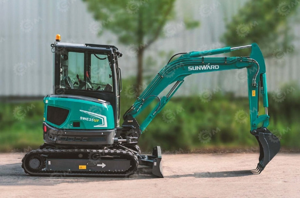 Мини-экскаватор Sunward SWE35UF ковш 0,25м3, быстросъем, гидромолот - Другая техника: фото 1 Мини-экскаватор Sunward SWE35UF ковш 0,25м3, быстросъем, гидромолот - Другая техника: фото 1