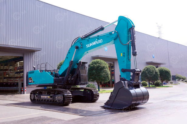 Экскаватор гусеничный SUNWARD SWE700F - Гусеничный экскаватор: фото 1 Экскаватор гусеничный SUNWARD SWE700F - Гусеничный экскаватор: фото 1