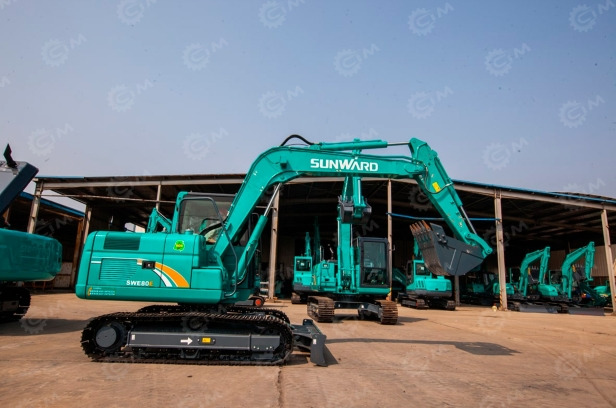 Экскаватор гусеничный SUNWARD SWE80E-5 с харвестером - Гусеничный экскаватор: фото 1 Экскаватор гусеничный SUNWARD SWE80E-5 с харвестером - Гусеничный экскаватор: фото 1