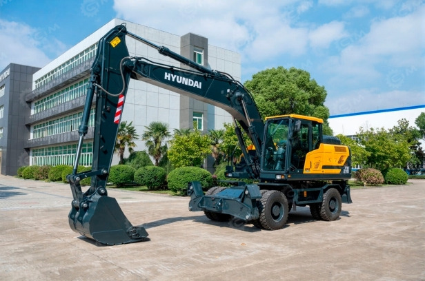 Экскаватор колесный HYUNDAI HW210 вес 21,9 т, ковш 1м3 - Колёсный экскаватор: фото 5 Экскаватор колесный HYUNDAI HW210 вес 21,9 т, ковш 1м3 - Колёсный экскаватор: фото 5
