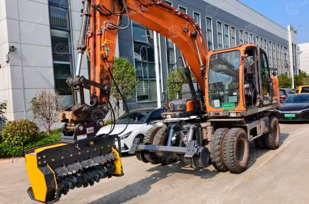 Колёсный экскаватор Экскаватор колесный Jining Kaer TN160W (комбинированный ход для жд): фото 8