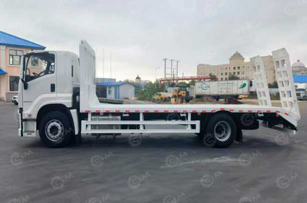 Эвакуатор ISUZU 6x4 дв 221Kw низкорамный механические сходни - Эвакуатор: фото 1 Эвакуатор ISUZU 6x4 дв 221Kw низкорамный механические сходни - Эвакуатор: фото 1