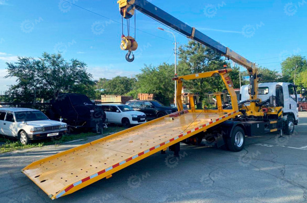 Эвакуатор на шасси ISUZU 4x2 дв 139kw гп 3т, с КМУ XCMG SQS68-3 гп 3,2т сдвижная платформа, леб - Эвакуатор: фото 1 Эвакуатор на шасси ISUZU 4x2 дв 139kw гп 3т, с КМУ XCMG SQS68-3 гп 3,2т сдвижная платформа, леб - Эвакуатор: фото 1