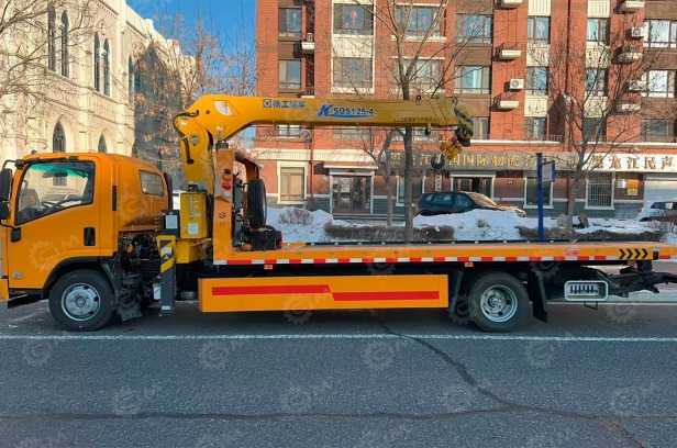 Эвакуатор на шасси ISUZU 4x2 дв 151kw гп 8т GIGA платформа сдвижная кму WANBANG SQS125-4 гп 5т - Эвакуатор: фото 2 Эвакуатор на шасси ISUZU 4x2 дв 151kw гп 8т GIGA платформа сдвижная кму WANBANG SQS125-4 гп 5т - Эвакуатор: фото 2