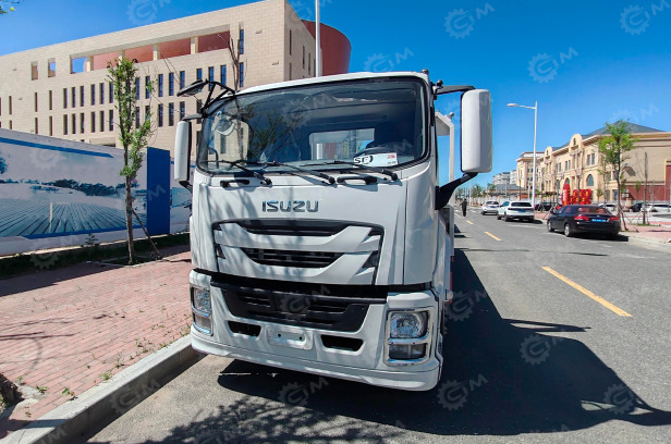 Эвакуатор на шасси ISUZU 4x2 дв 221kw гп 14т сдвижная платформа, гидравлические сходни, лебёдка - Эвакуатор: фото 1 Эвакуатор на шасси ISUZU 4x2 дв 221kw гп 14т сдвижная платформа, гидравлические сходни, лебёдка - Эвакуатор: фото 1