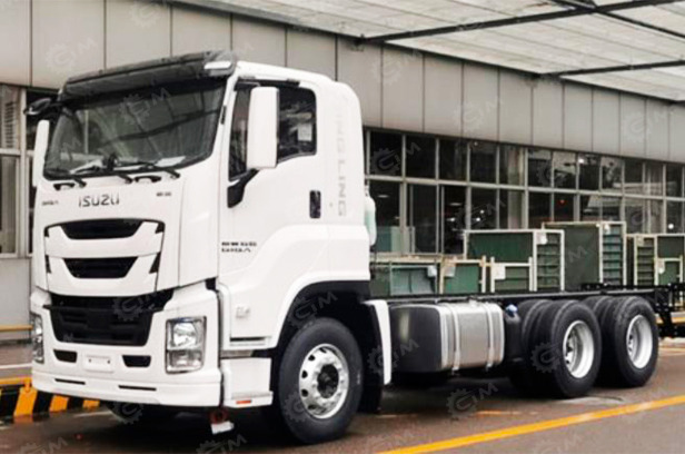 Эвакуатор на шасси ISUZU 6x4 дв 309Kw гп 21т гидравлические сходни, лебедка 6т, без бриля - Эвакуатор: фото 1 Эвакуатор на шасси ISUZU 6x4 дв 309Kw гп 21т гидравлические сходни, лебедка 6т, без бриля - Эвакуатор: фото 1