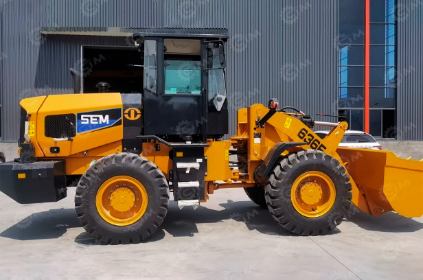 Фронтальный погрузчик Shandong SEM 636F дополнительная гидролиния - Колёсный погрузчик: фото 1 Фронтальный погрузчик Shandong SEM 636F дополнительная гидролиния - Колёсный погрузчик: фото 1