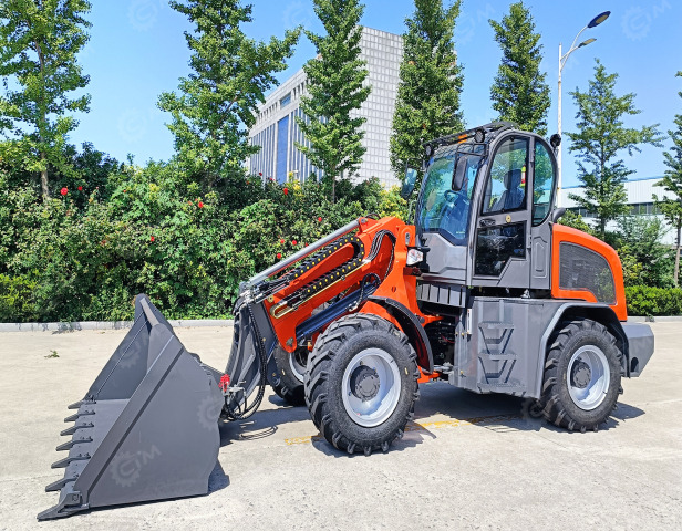 Фронтальный погрузчик с телескопической стрелой YUGONG DA3500 (ковш + лесозахват) - Телескопический фронтальный погрузчик: фото 1 Фронтальный погрузчик с телескопической стрелой YUGONG DA3500 (ковш + лесозахват) - Телескопический фронтальный погрузчик: фото 1